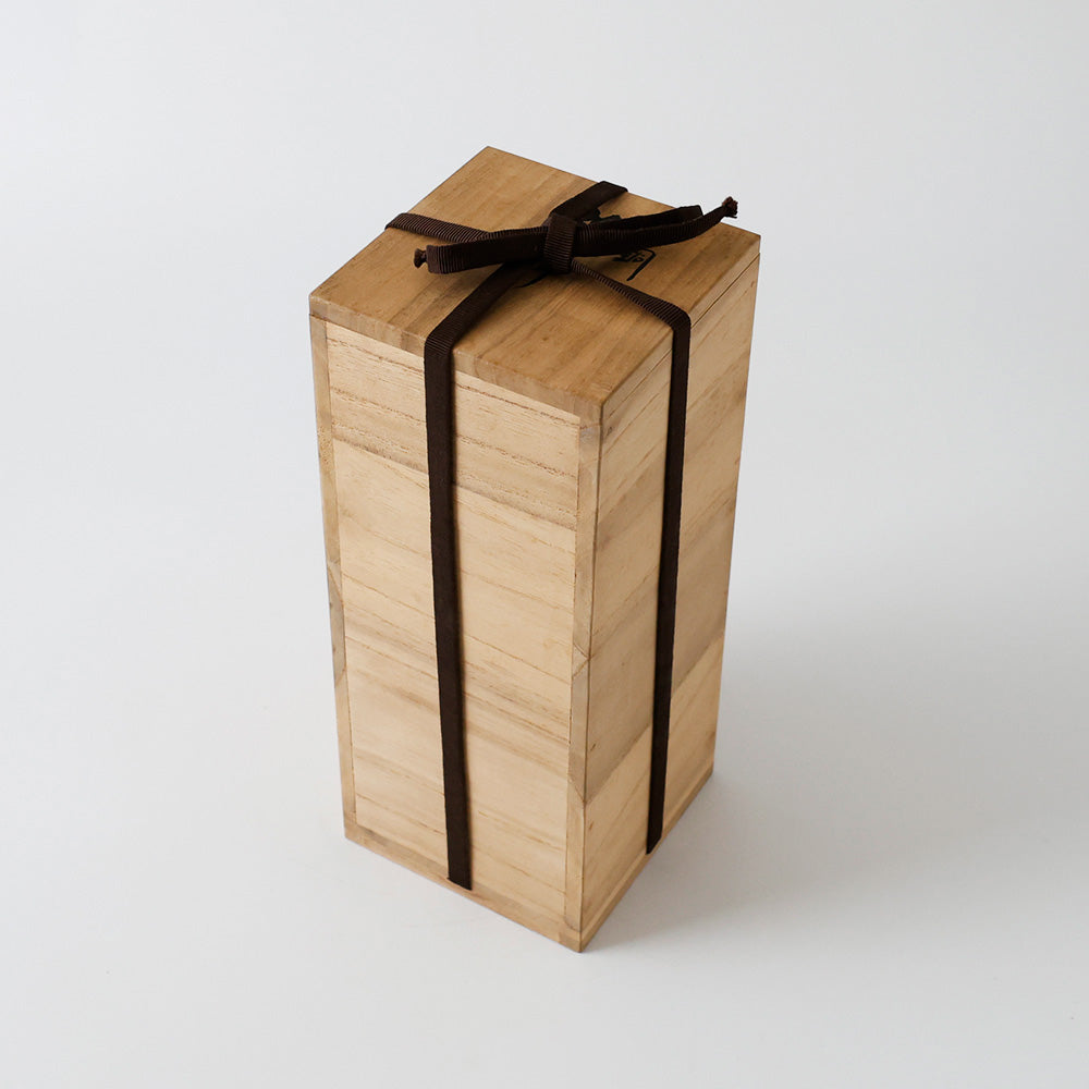 板橋一歩作 ブロンズ 祈る女性像 箱