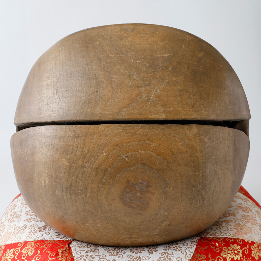 特大 木魚 側面