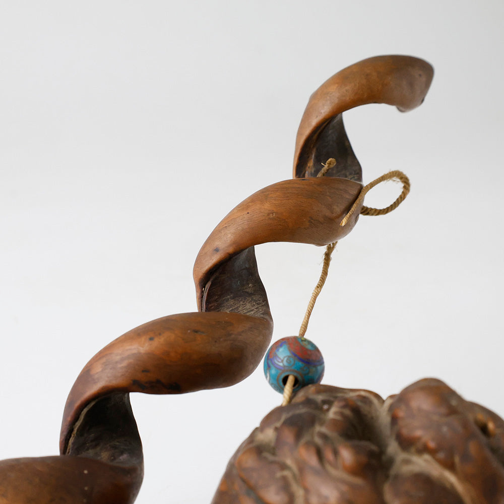 提げ物 煙草入れ 螺旋捻り上げ煙管筒 拡大