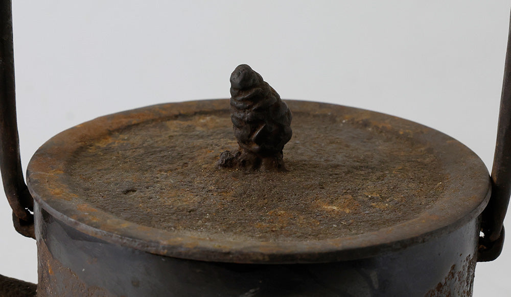 南部鉄瓶 大祐堂 松笠摘み