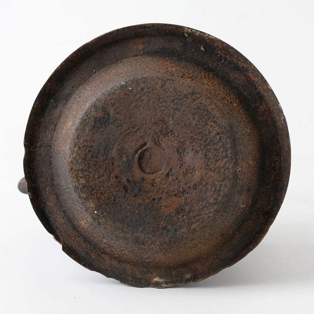 南部鉄瓶 大祐堂 松笠摘み 底面