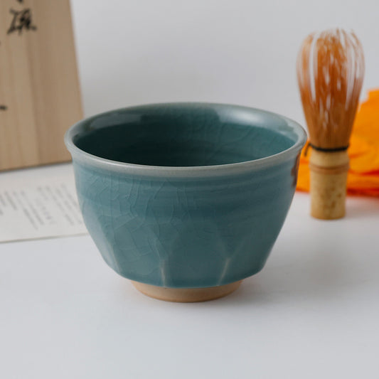 豊窯 寺田美山造 青磁 茶碗 全体図
