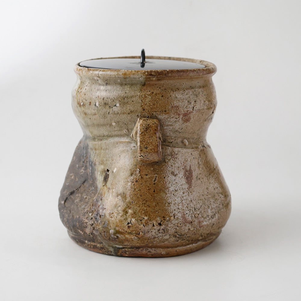 西尾彦四郎 伊賀水指 側面