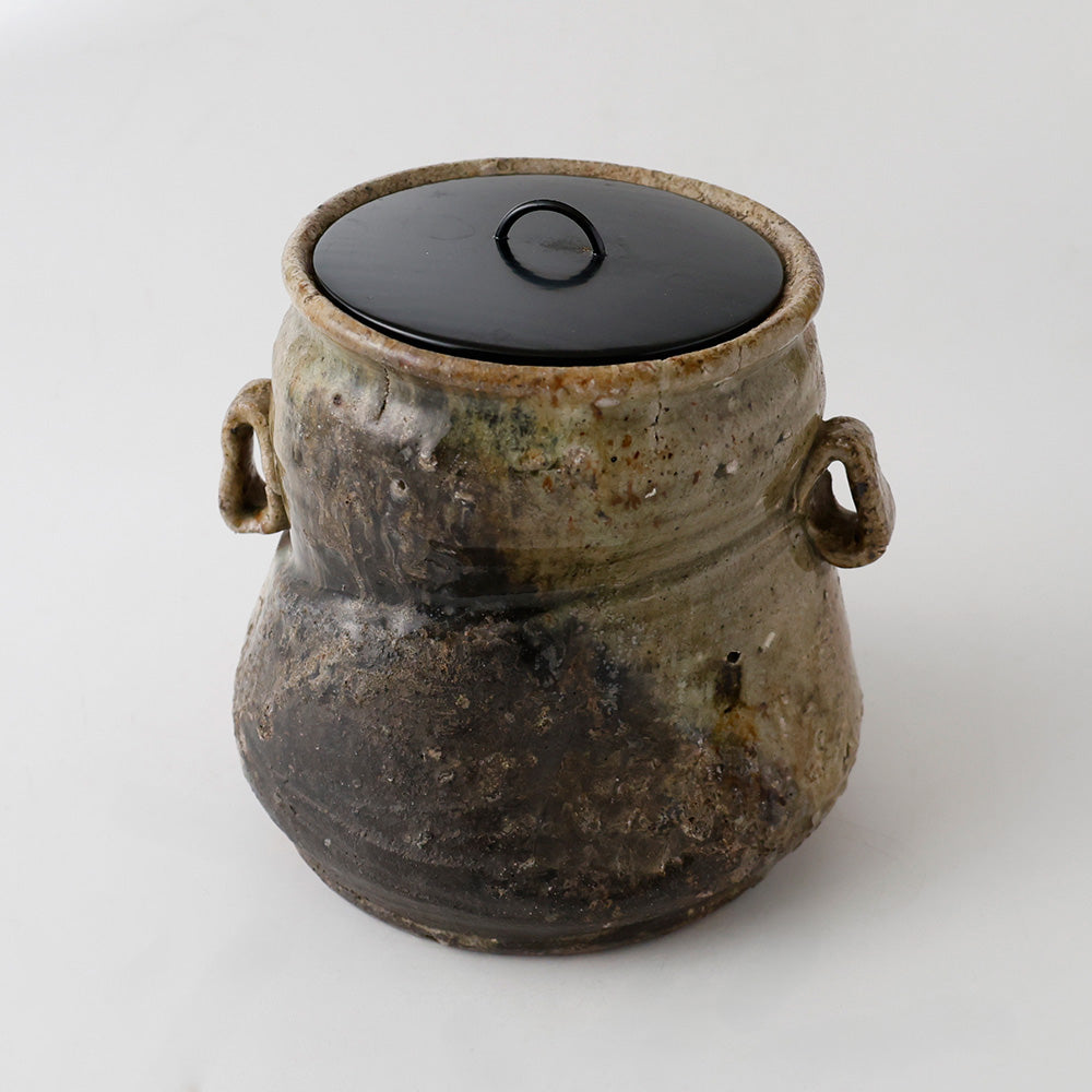 西尾彦四郎 伊賀水指 斜め上からの図