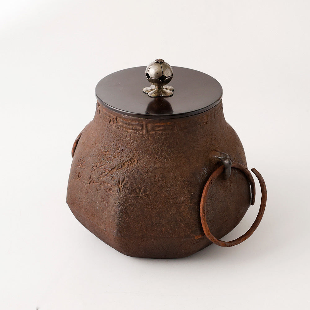 八角形 鉄釜 銅蓋銀摘 蓋付き