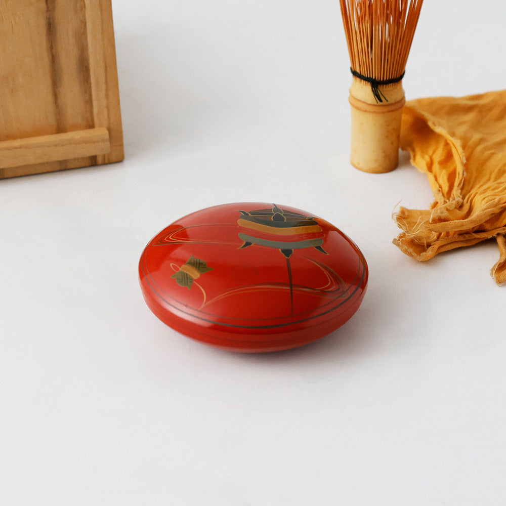 朱塗 色絵糸巻蒔絵 香合 全体図