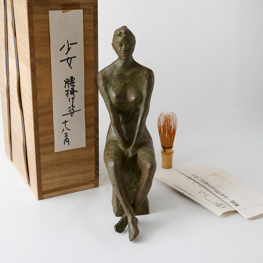 ブロンズ 少女像 板橋一歩 全体図