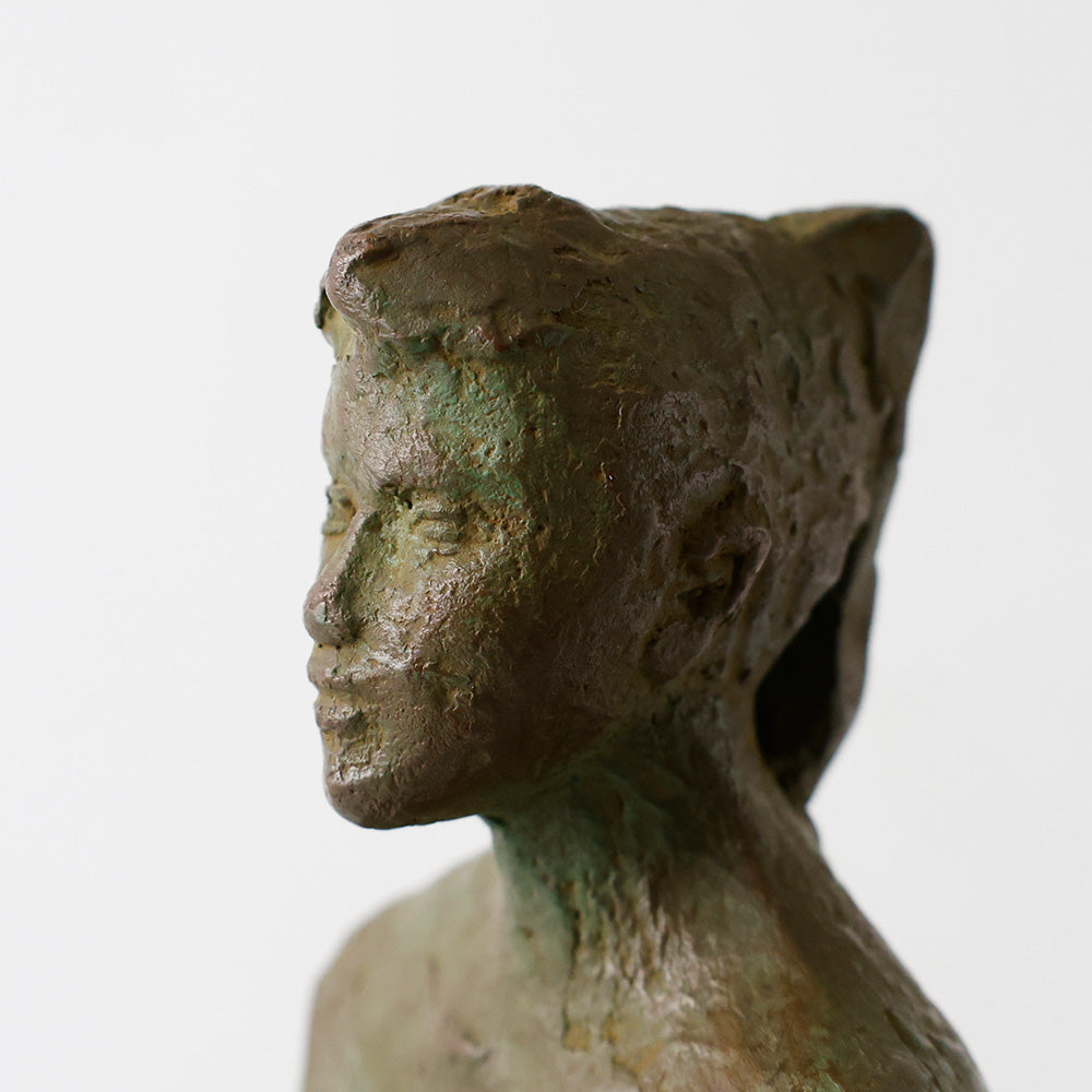 ブロンズ 少女像 板橋一歩 顔