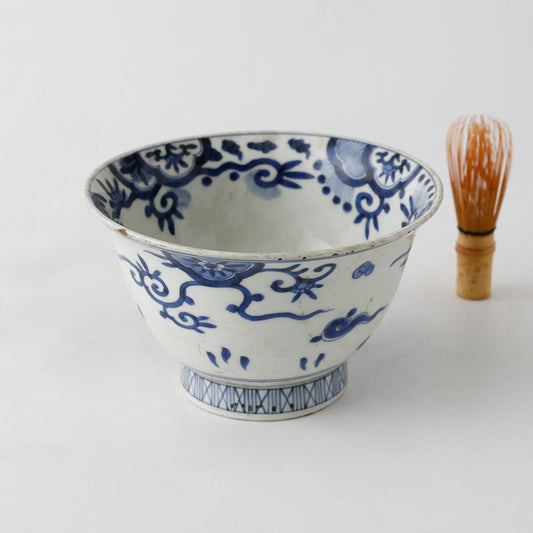 乾隆年製 青華 深鉢 全体図