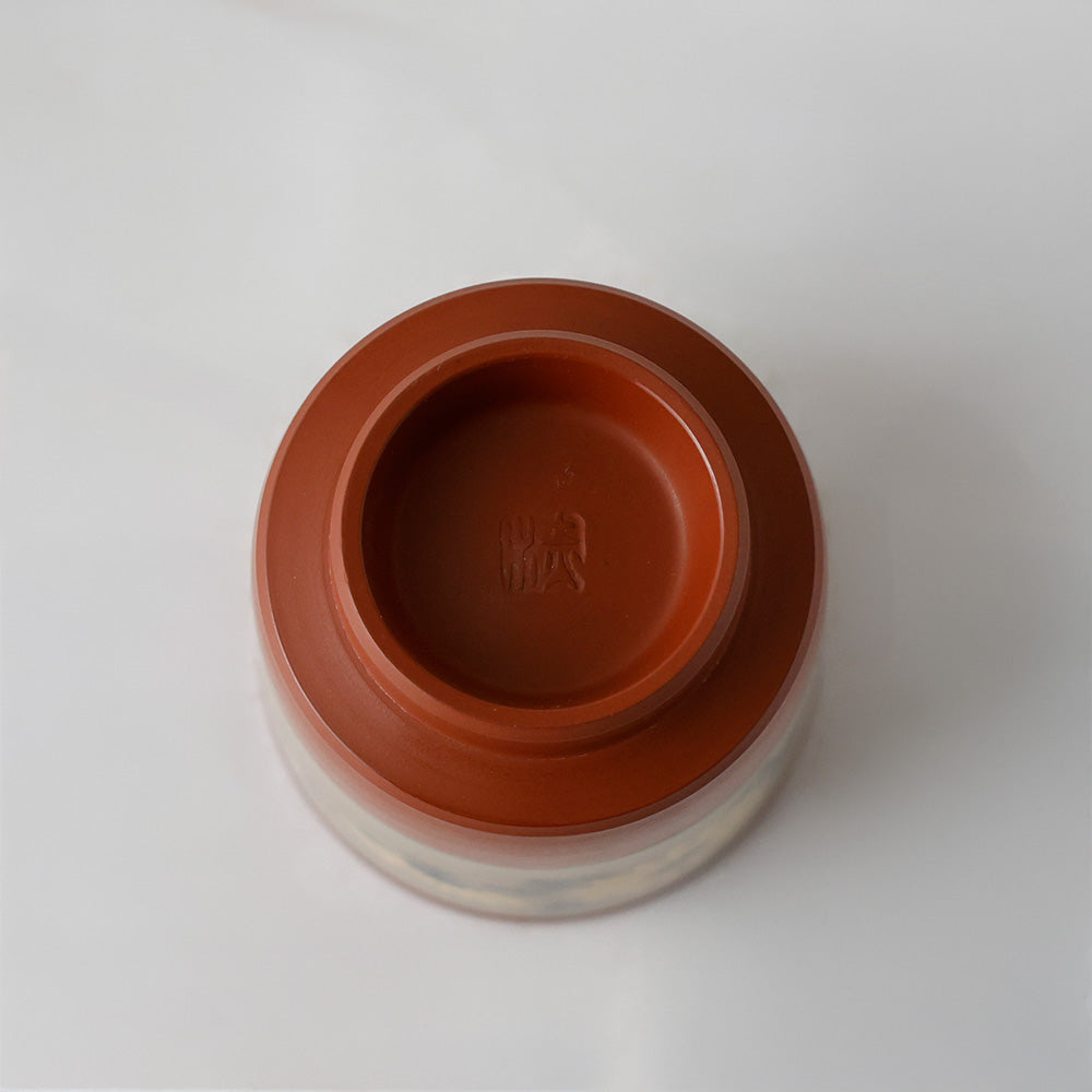 佐渡無名異陶器  花草文 湯呑 底面