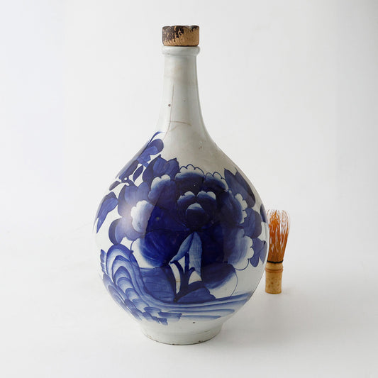 染付　酒瓶　花模様　全体図