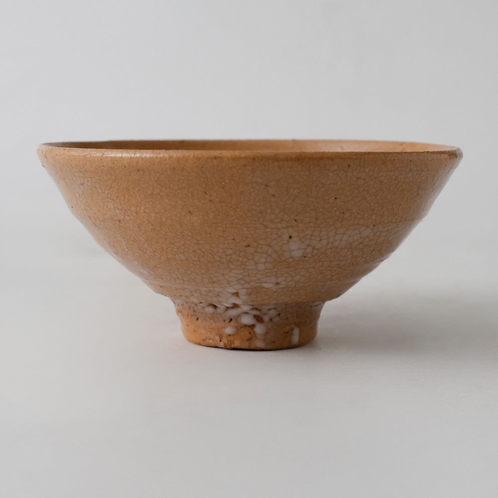 新品未使用 安田道雄作 小井戸茶碗 – EIKI Re:Finds