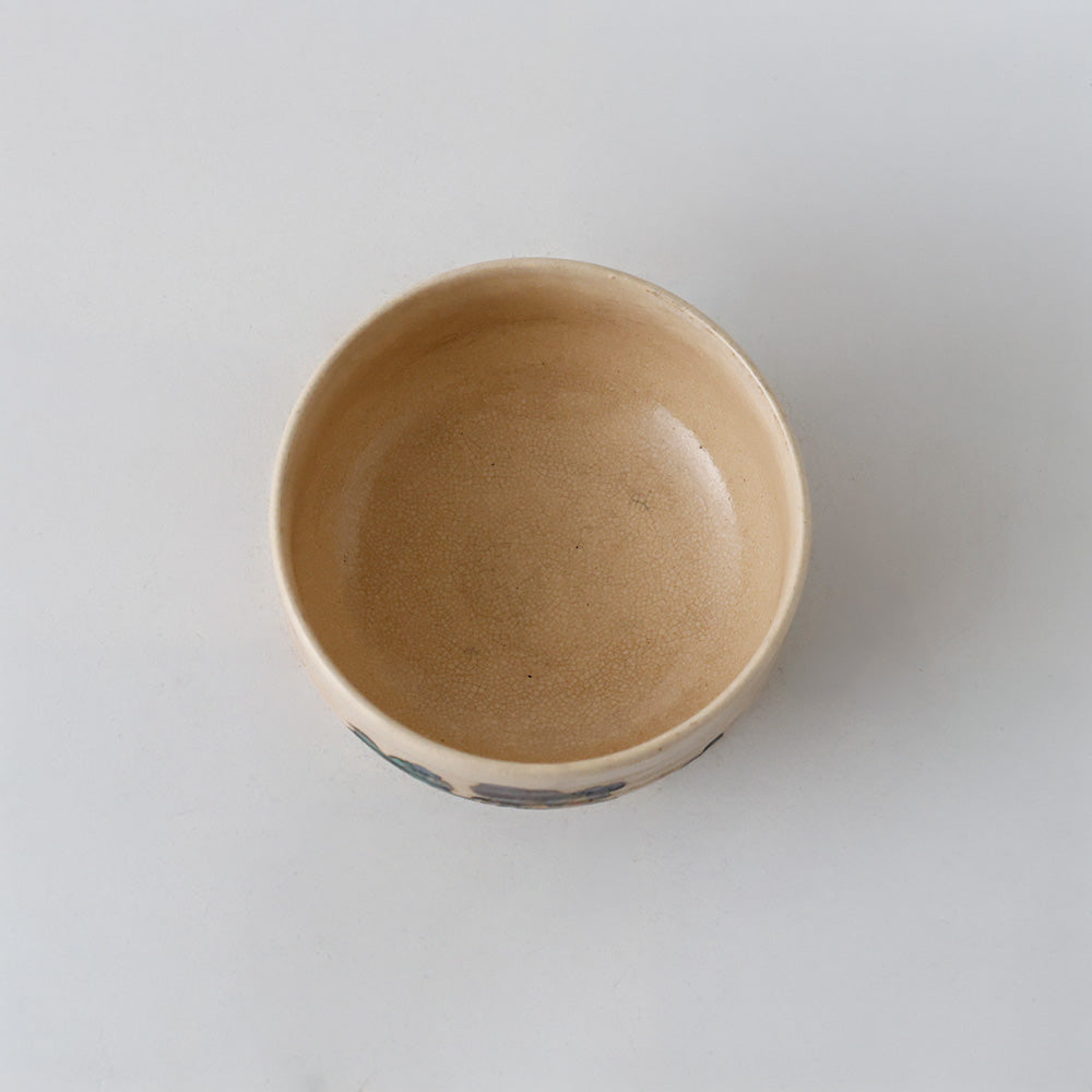 古九谷写 花草紋様 茶碗 見込み