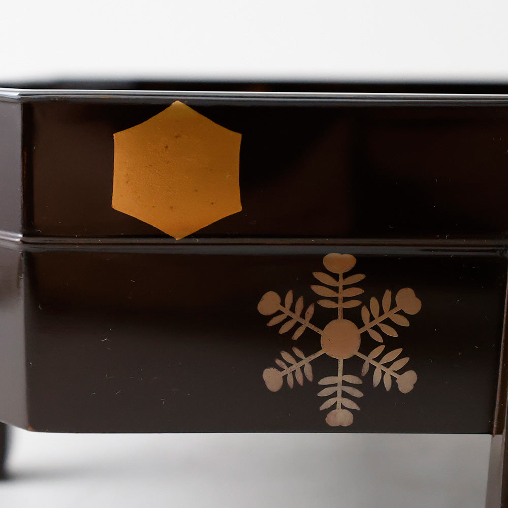 時代漆器 面取四方菓子器 拡大
