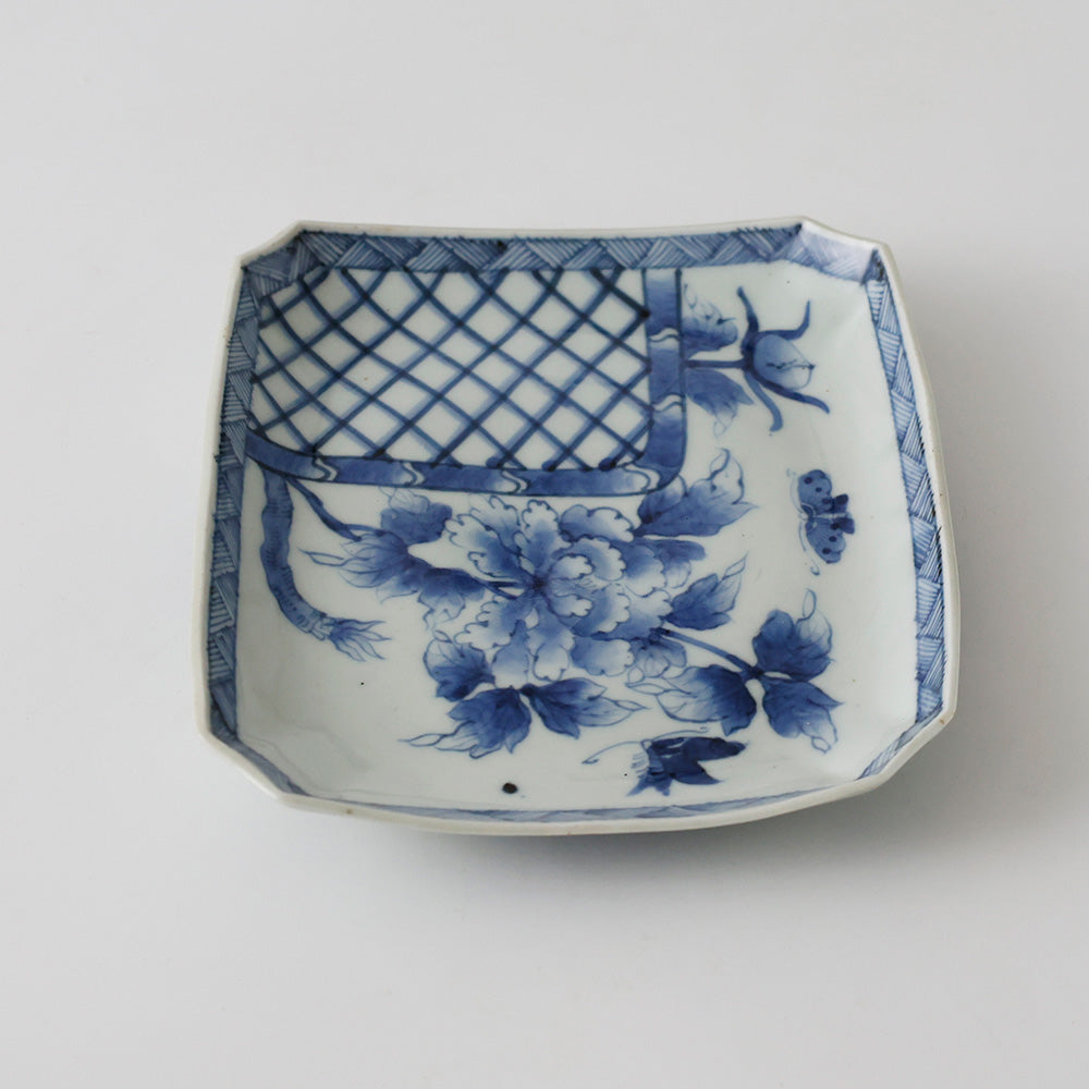 古伊万里 染付 角切四方皿 上から見た図