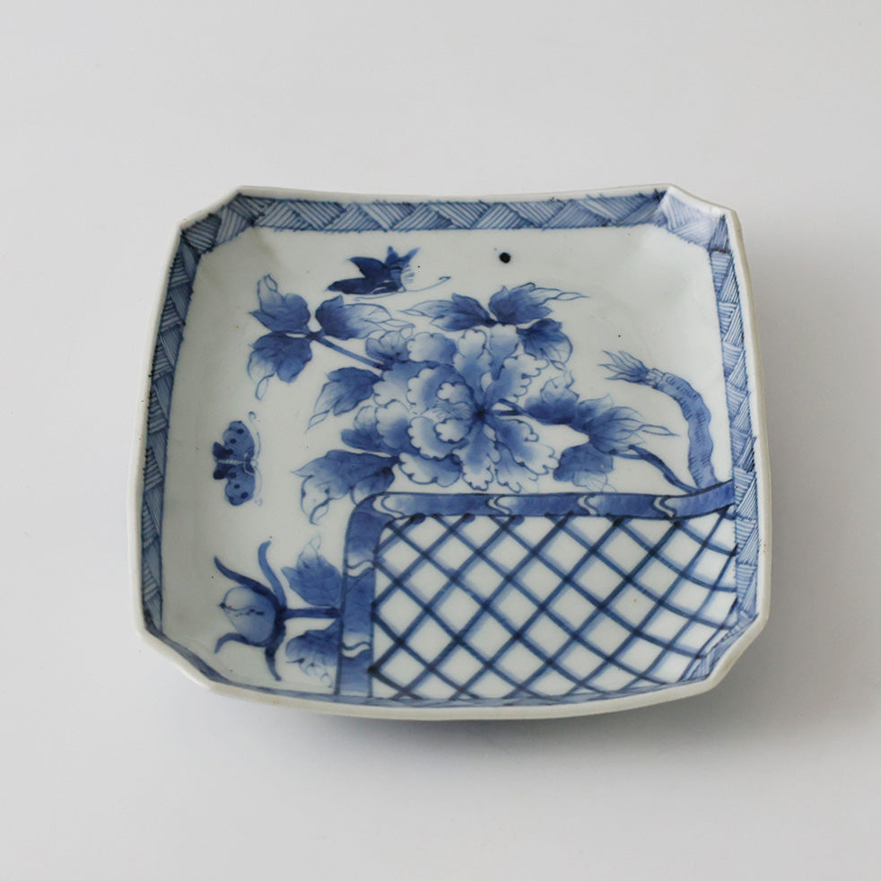 古伊万里 染付 角切四方皿 上から見た図