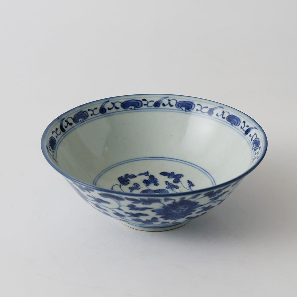 成化年製 古伊万里 中鉢 正面