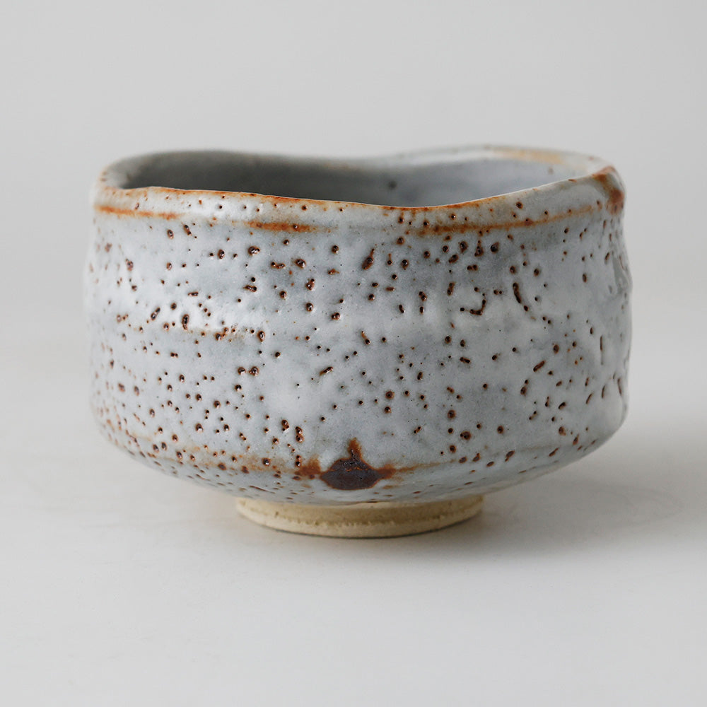 美濃焼窯元 秀山窯 志野茶碗 側面