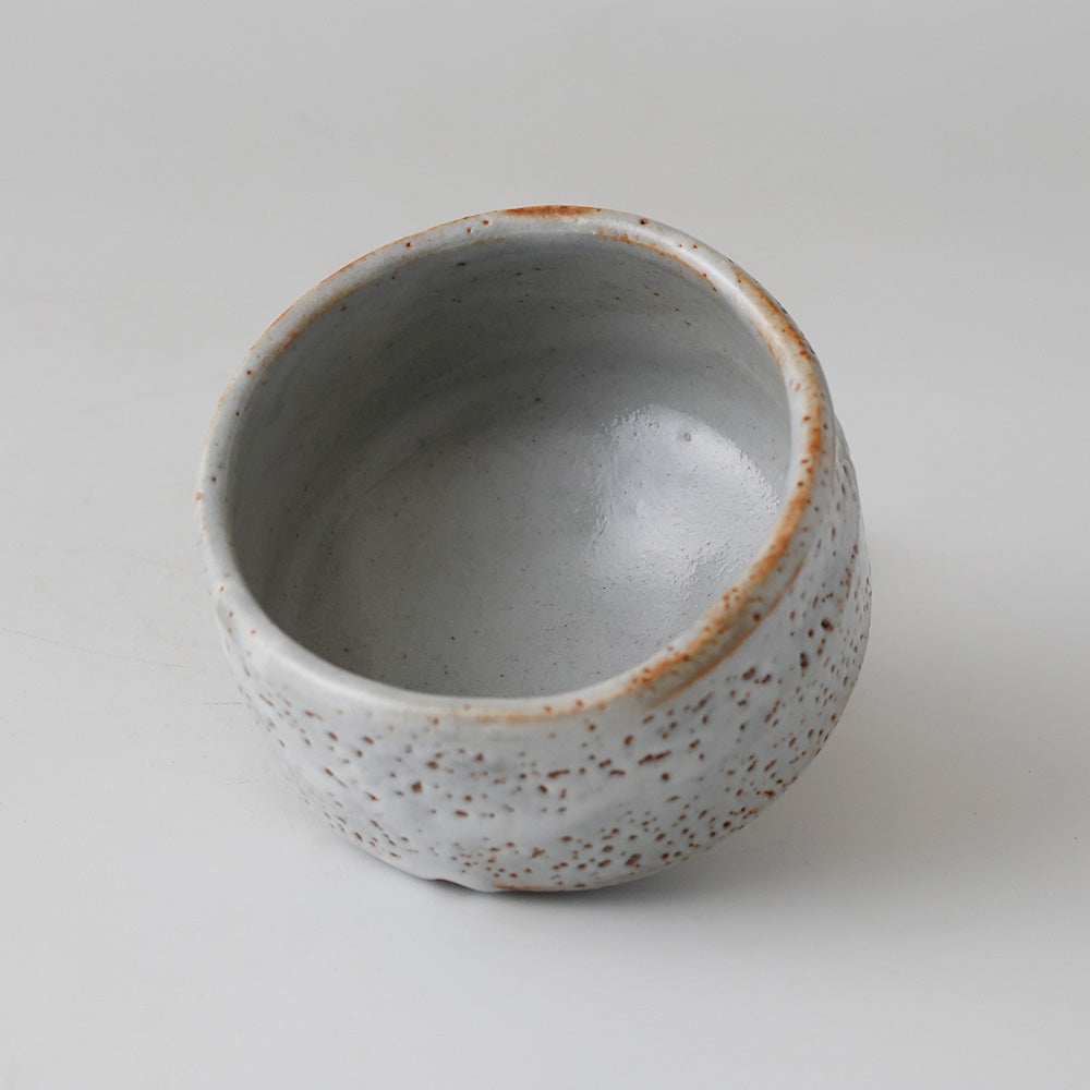 美濃焼窯元 秀山窯 志野茶碗 中身