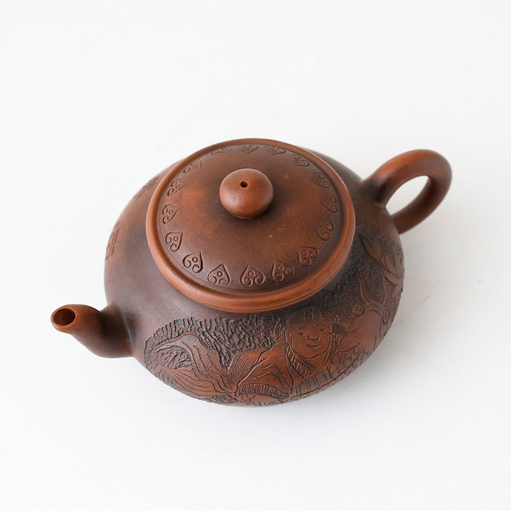 朱泥 急須 連年有餘 上から見た図