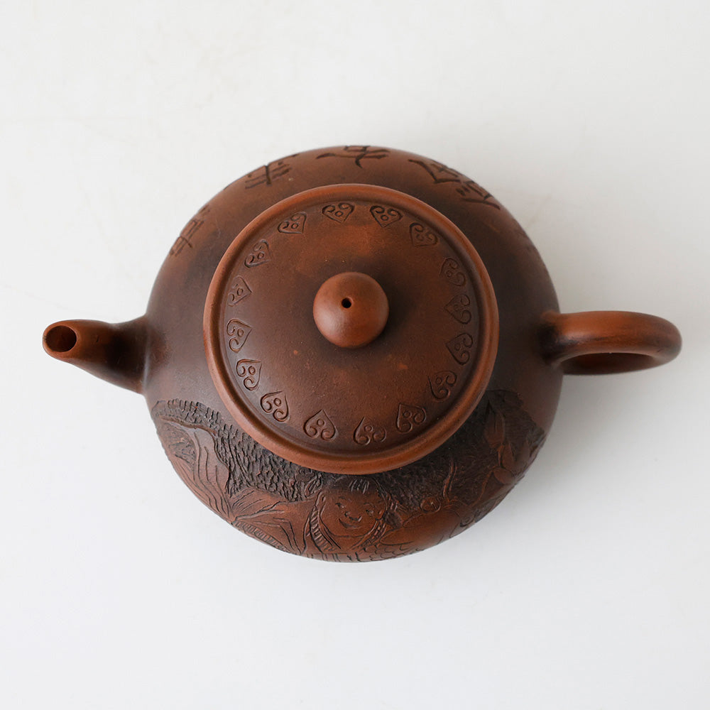 朱泥 急須 連年有餘 上面