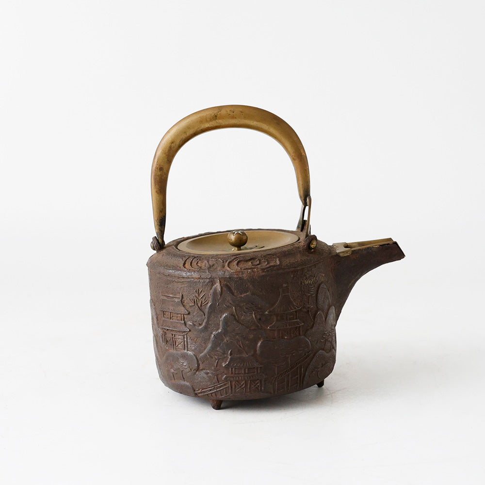 鉄銚子 酒器 山水楼閣文 側面