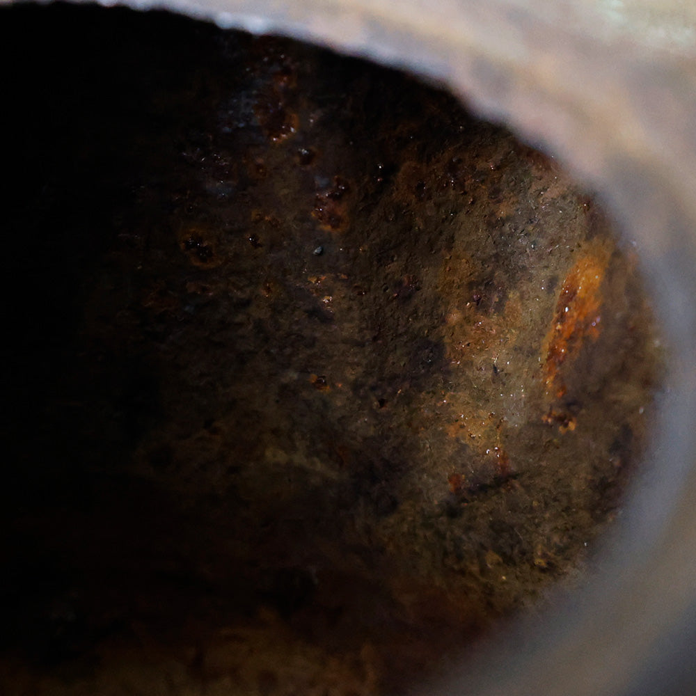 鉄銚子 酒器 山水楼閣文 内部