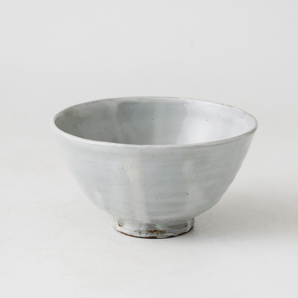 如拙庵 粉引写 茶碗 側面